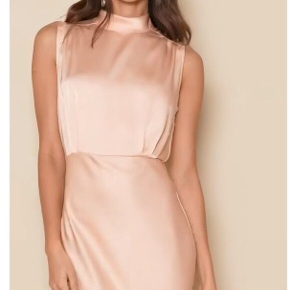 Lulus Classic Elegance Peach Satin Sleeveless Mock Neck Maxi Dress Size XS NWOT - Picture 7 of 9
